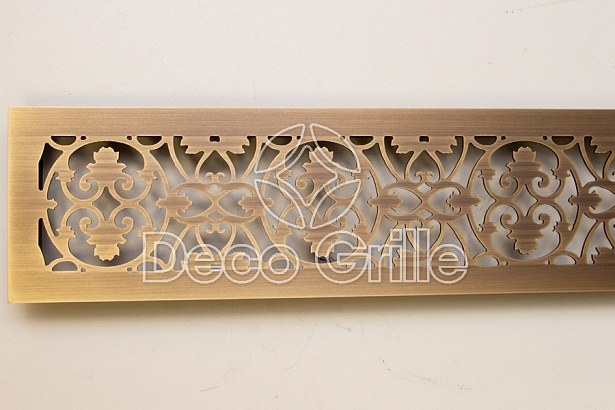 Декоративная узкая решетка в вентиляцию из латуни DecoGrill
